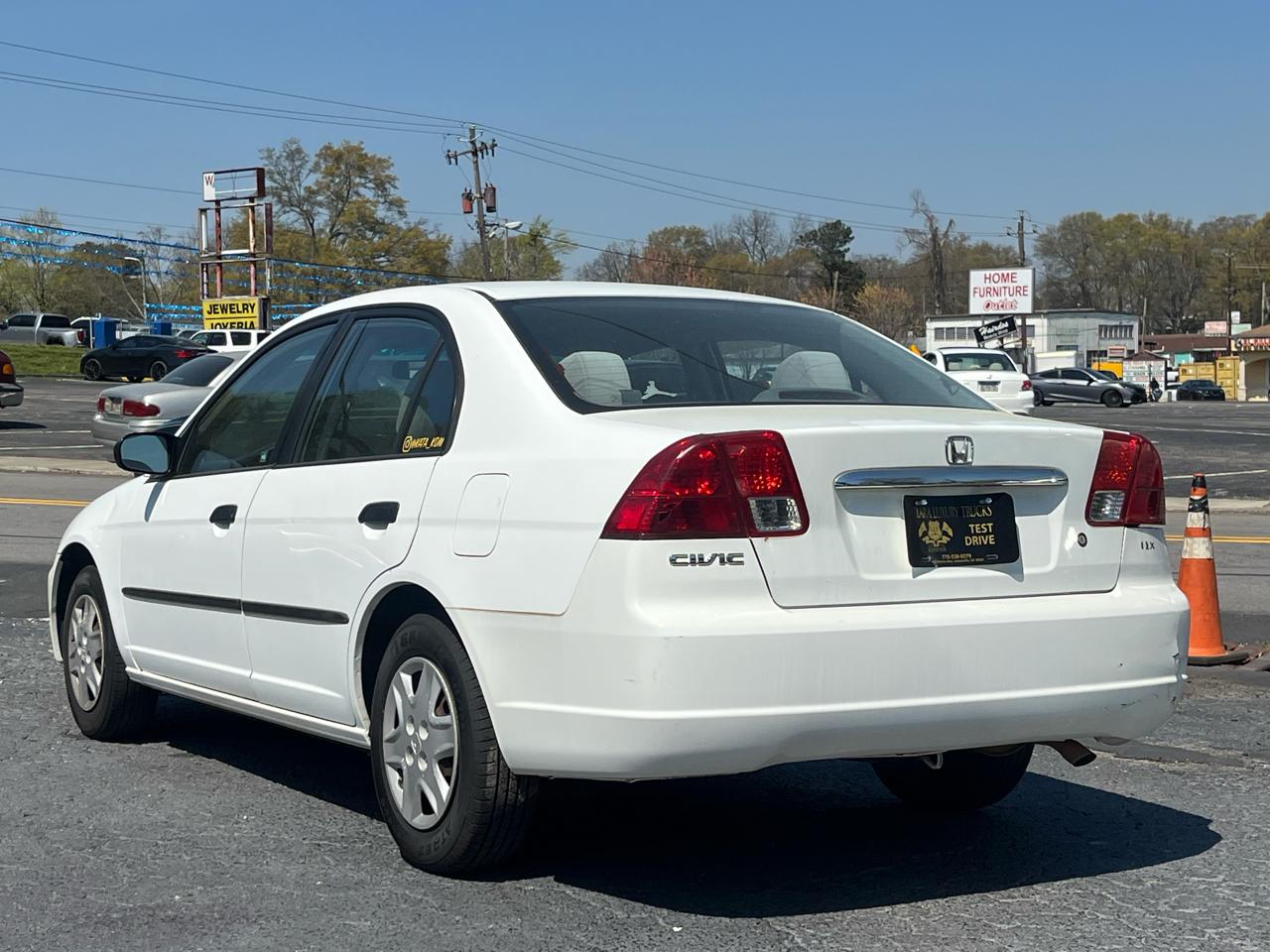 Honda Civic DX Sedan 4-spd AT 2003