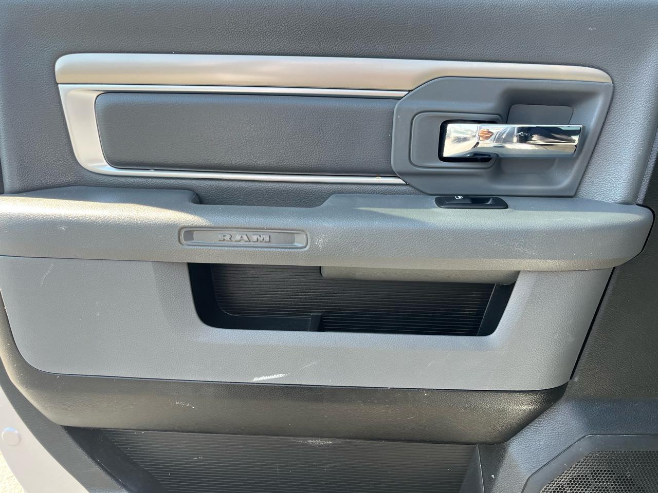 RAM 1500 Classic Tradesman Crew Cab LWB 2WD 2020