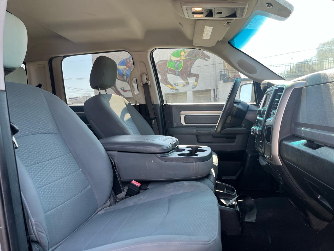 RAM 1500 Classic Tradesman Crew Cab LWB 2WD 2020