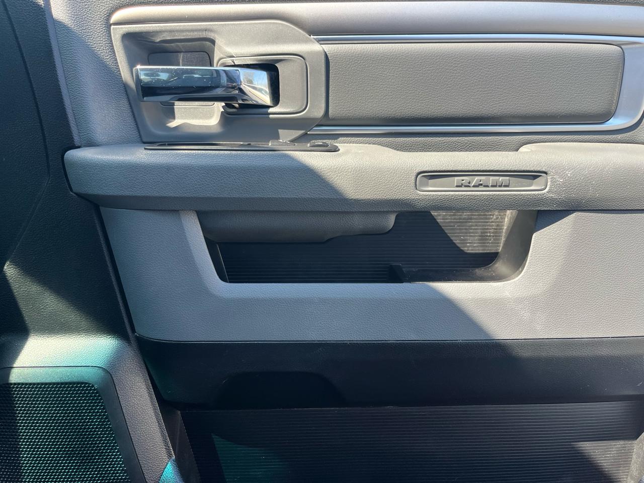 RAM 1500 Classic Tradesman Crew Cab LWB 2WD 2020