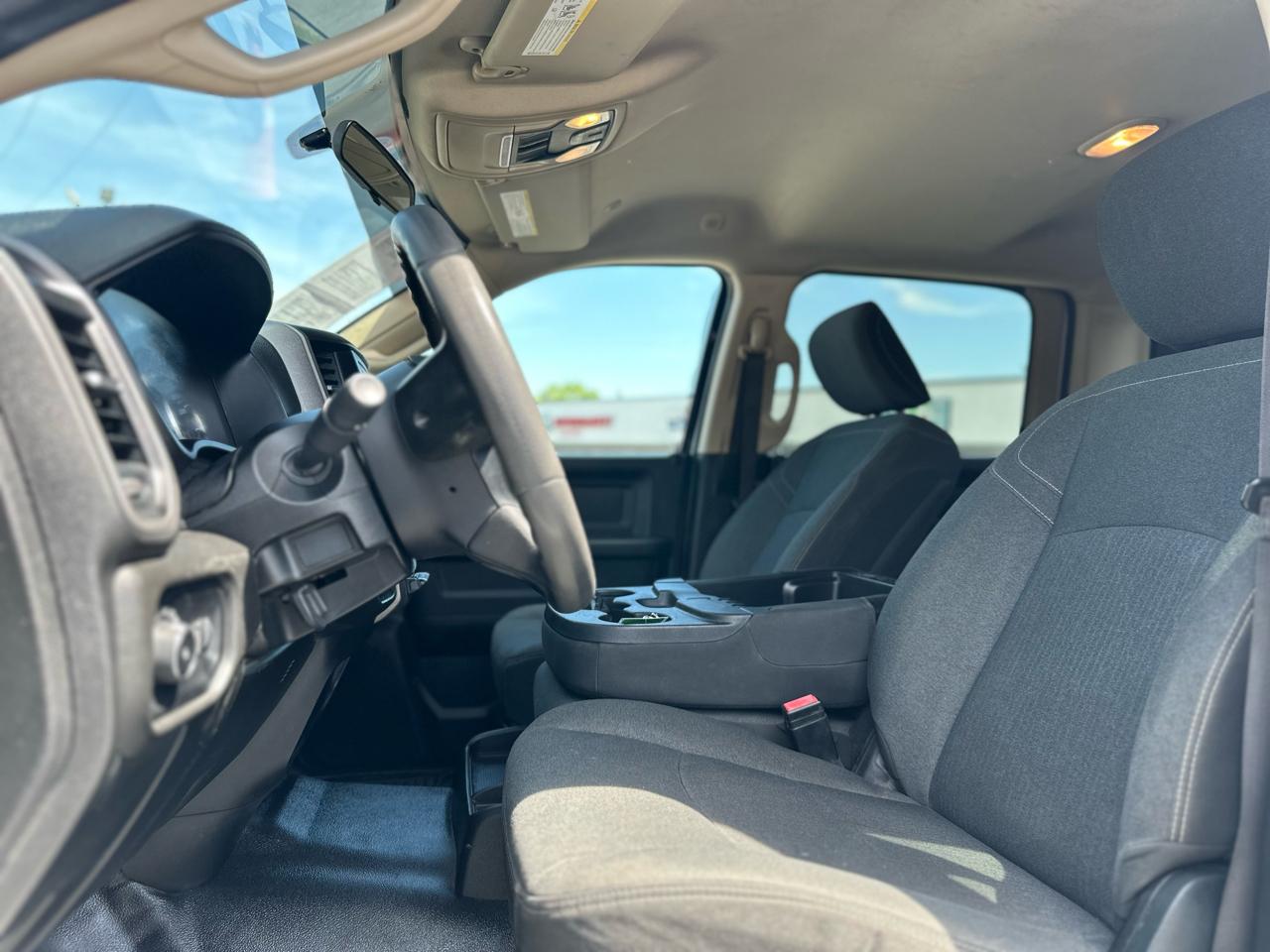 RAM 3500 Tradesman Crew Cab 4WD 2019