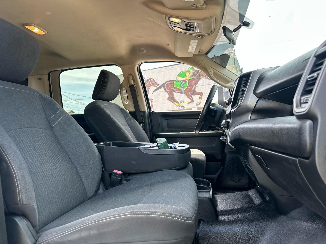 RAM 3500 Tradesman Crew Cab 4WD 2019