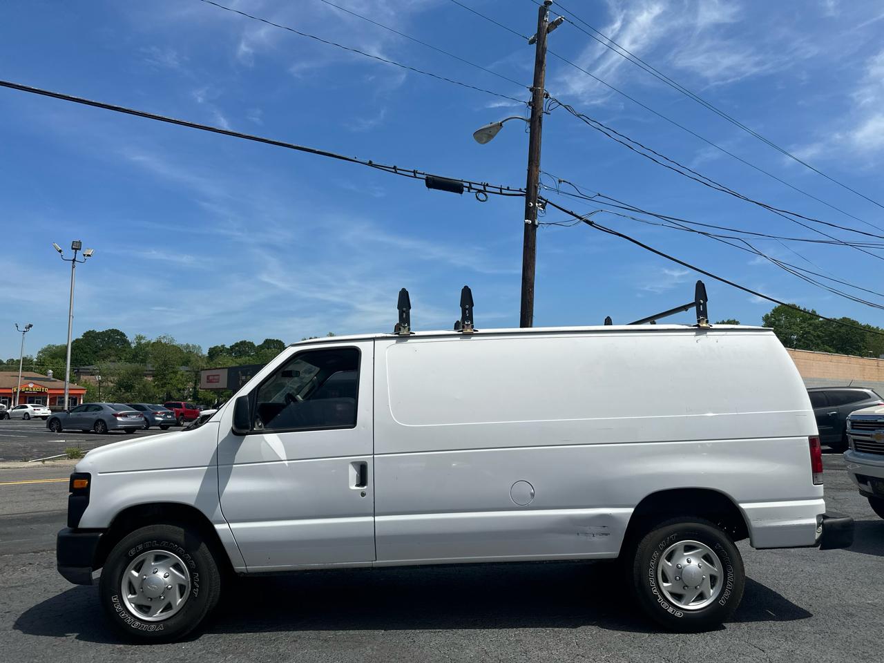 Ford Econoline E-350 Super Duty 2010