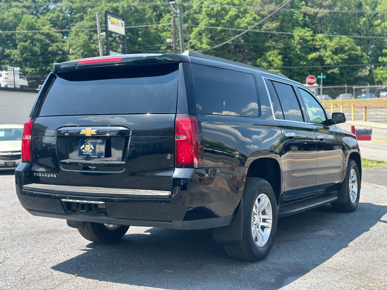 Chevrolet Suburban LT 4WD 2016