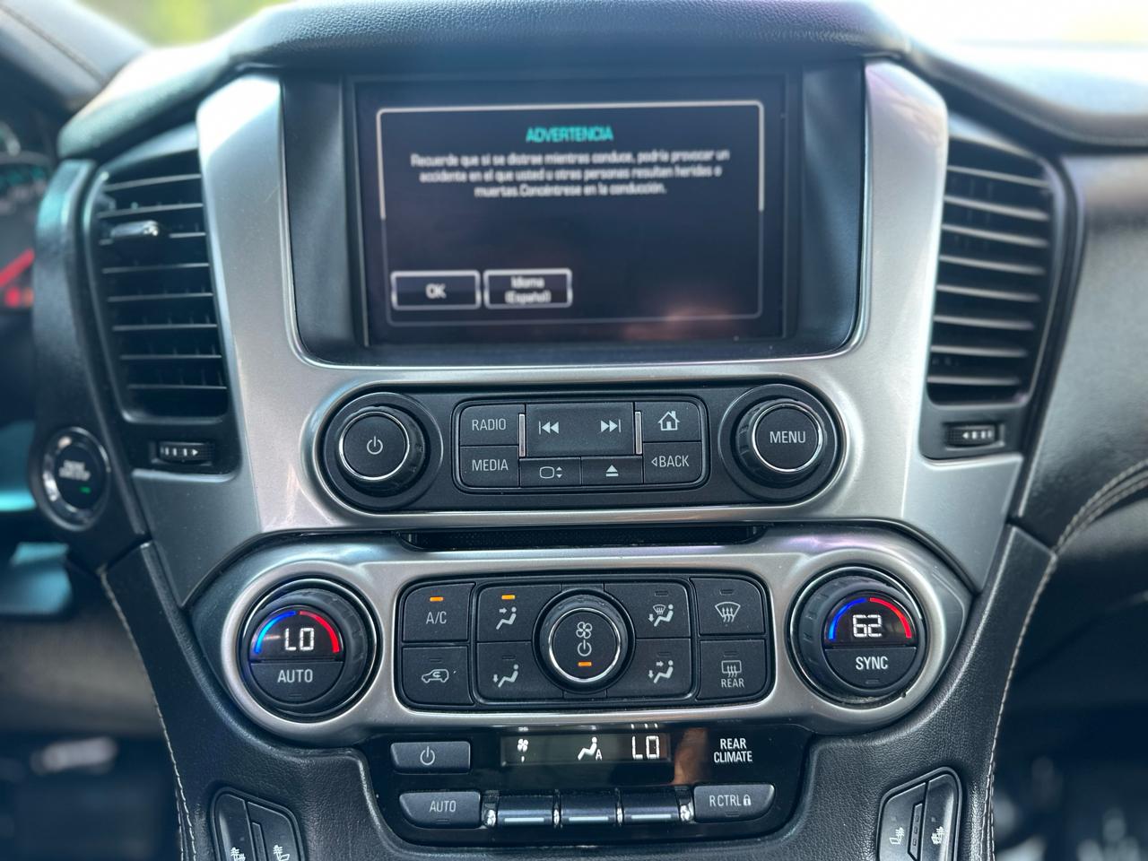 Chevrolet Suburban LT 4WD 2016