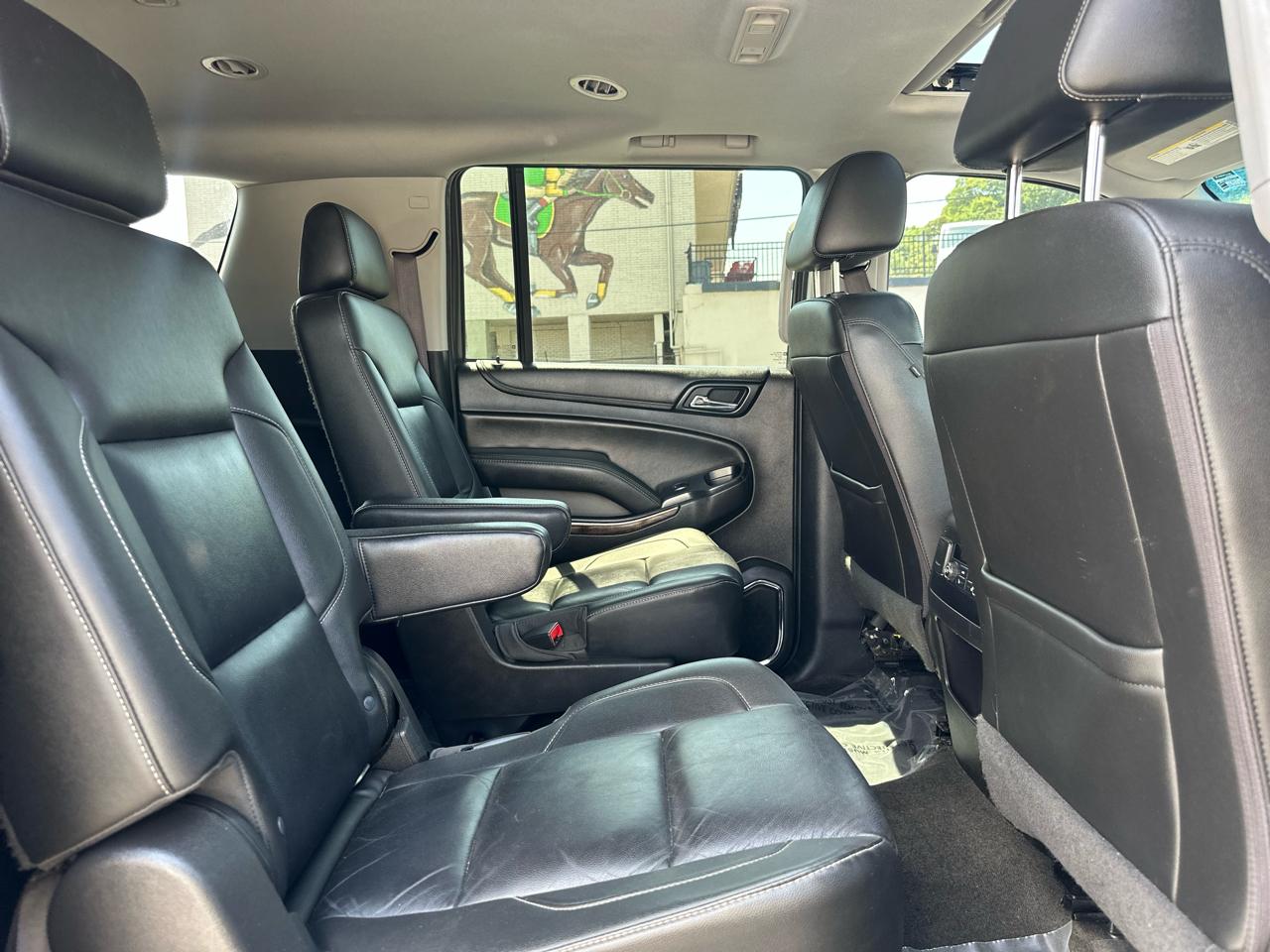 Chevrolet Suburban LT 4WD 2016