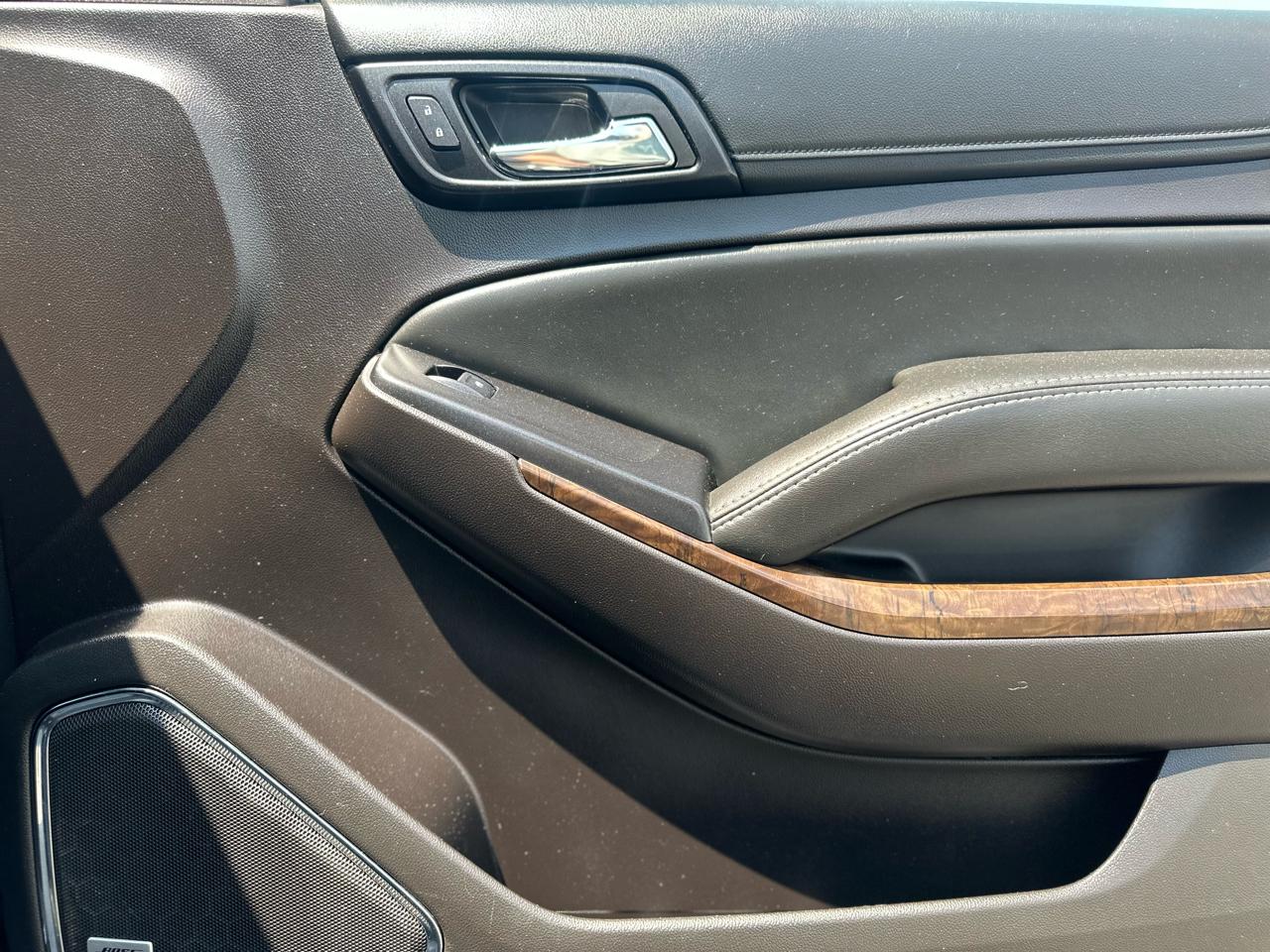 Chevrolet Suburban LT 4WD 2016