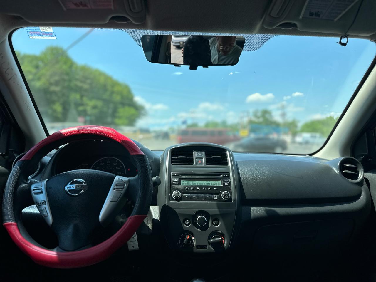 Nissan Versa 1.6 S 5M 2015