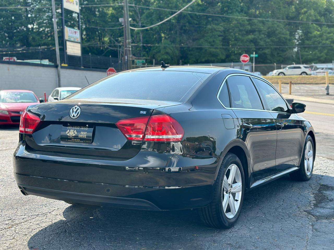 Volkswagen Passat 2.5L SE AT 2013