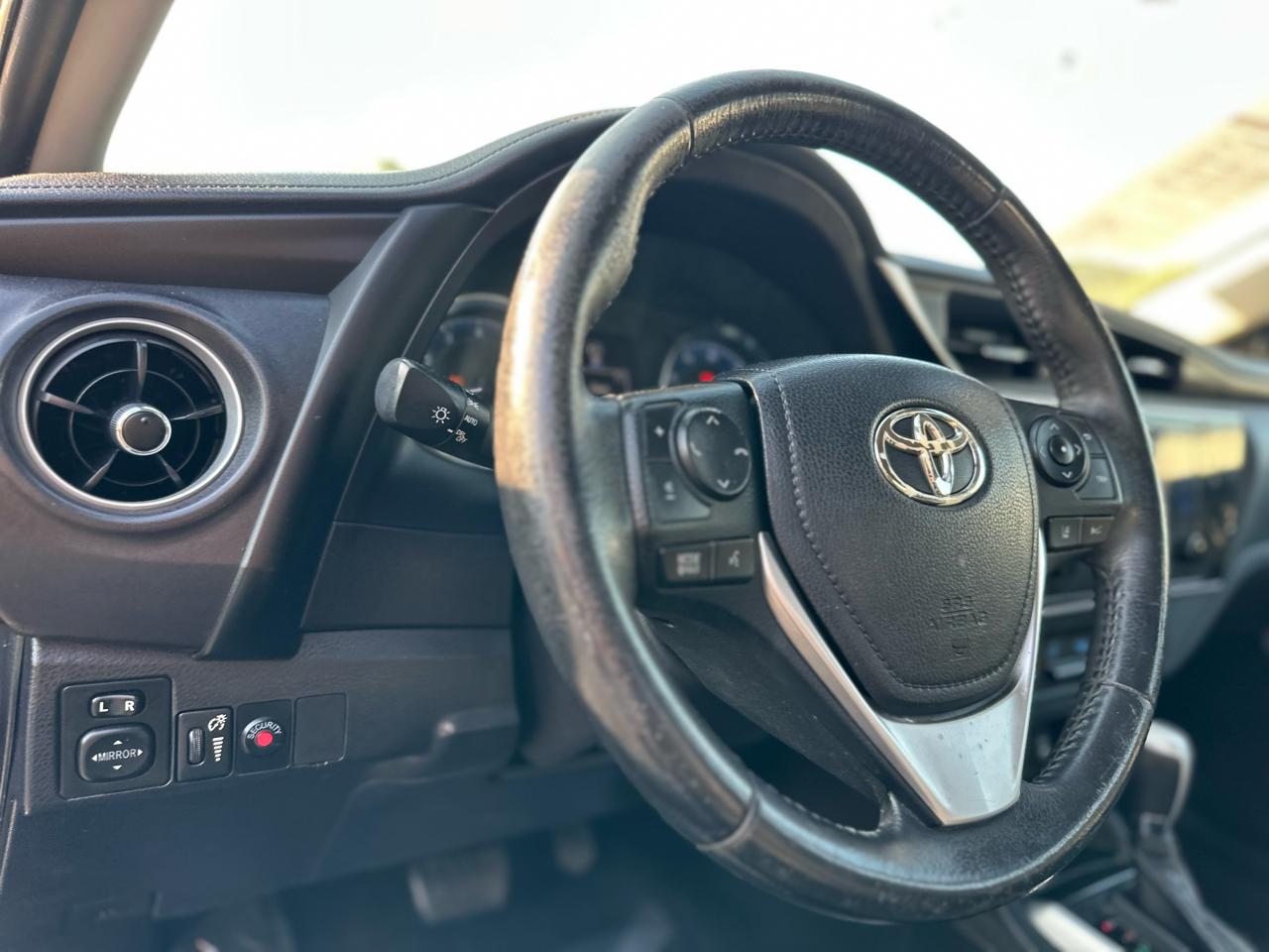 Toyota Corolla LE CVT 2017