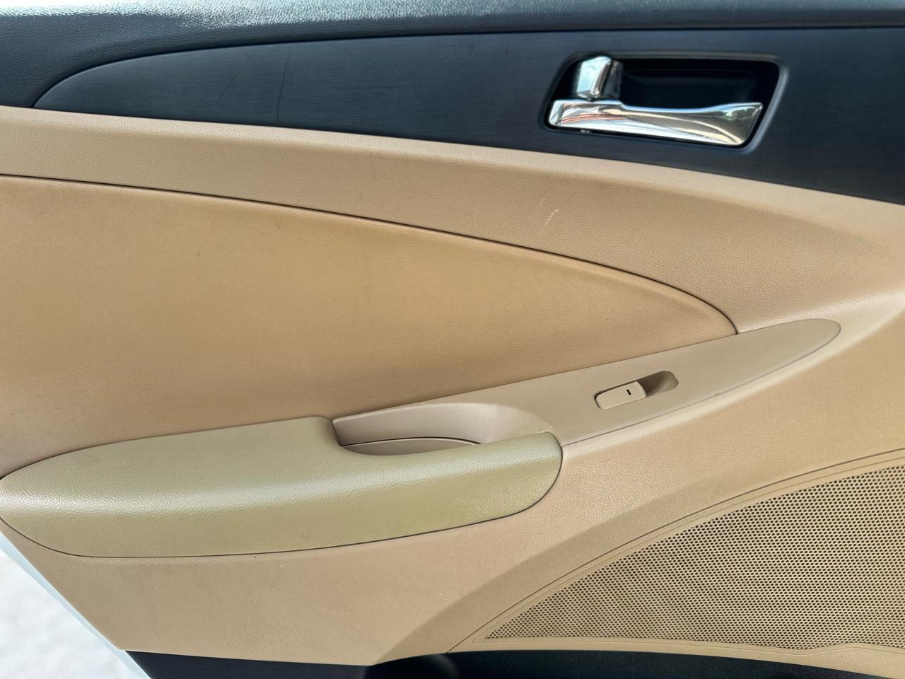 Hyundai Sonata GLS 2013