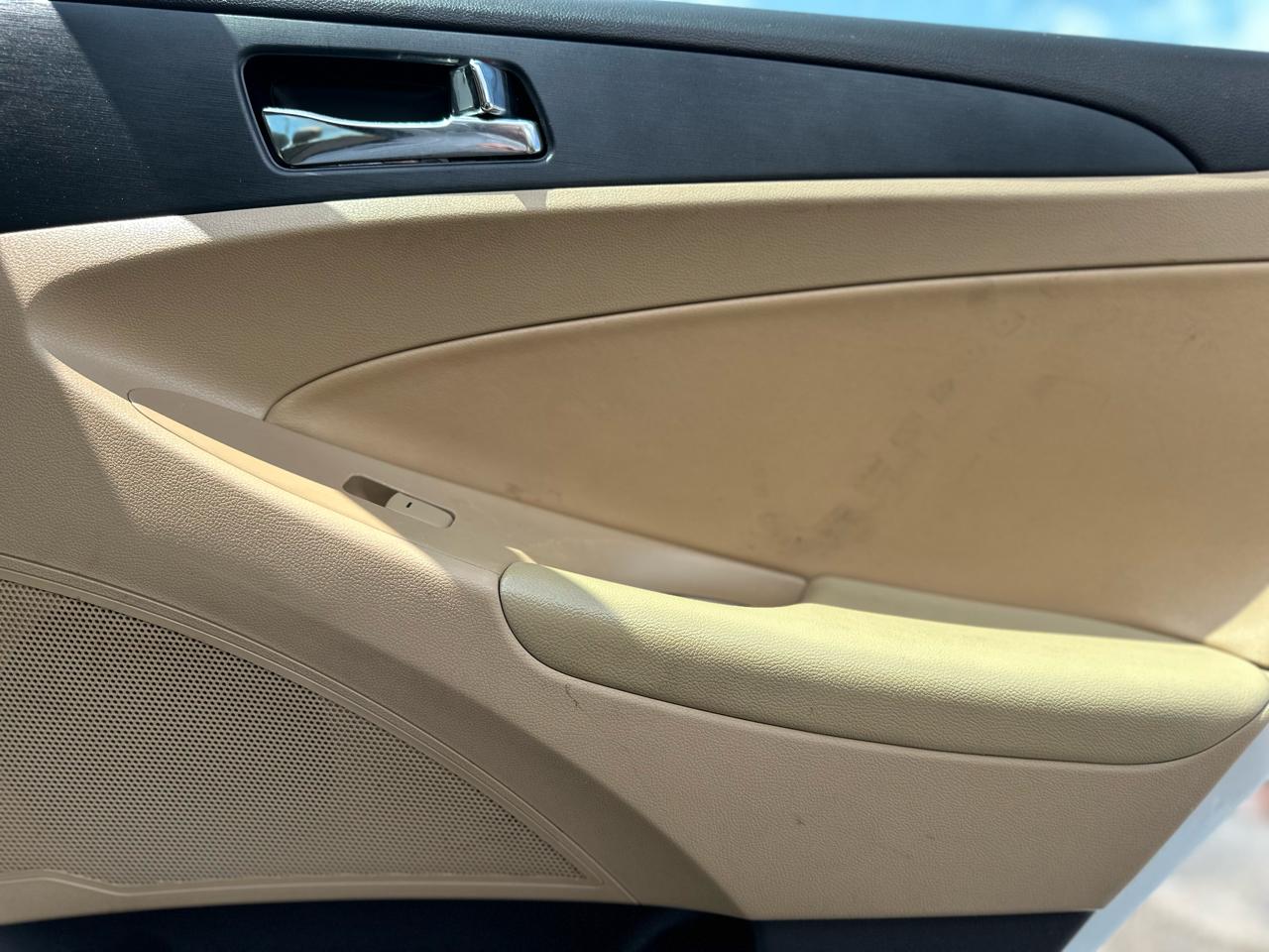 Hyundai Sonata GLS 2013