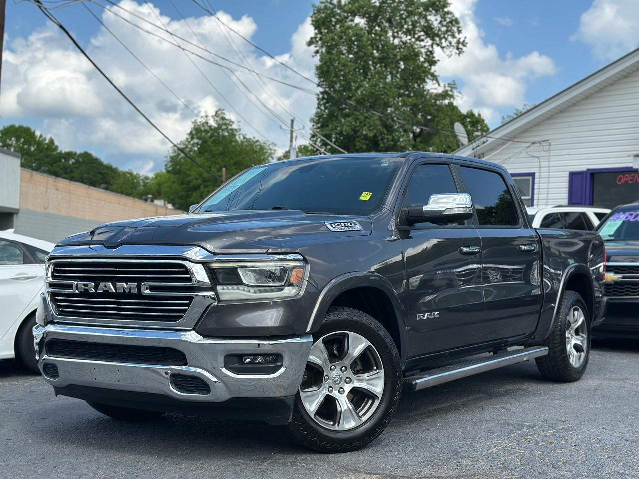 RAM 1500 Laramie Crew Cab SWB 4WD 2021