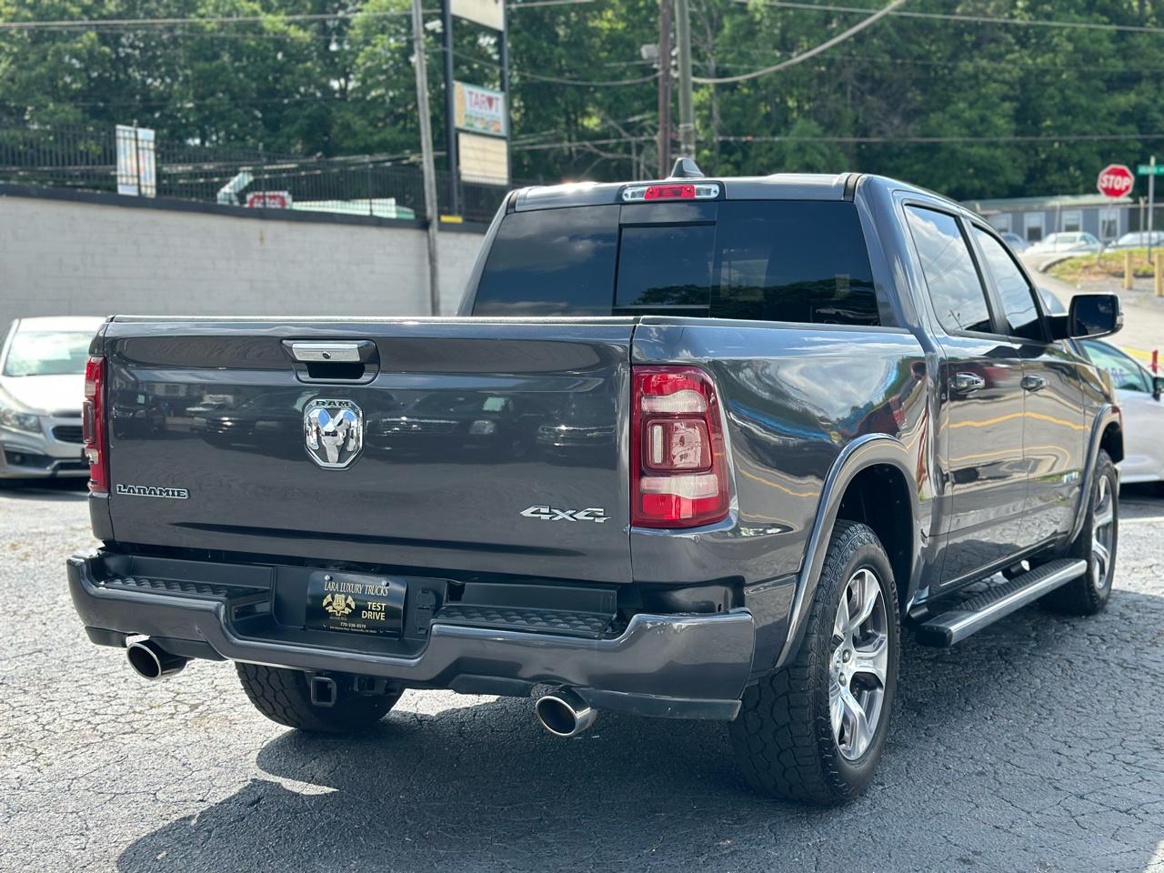 RAM 1500 Laramie Crew Cab SWB 4WD 2021