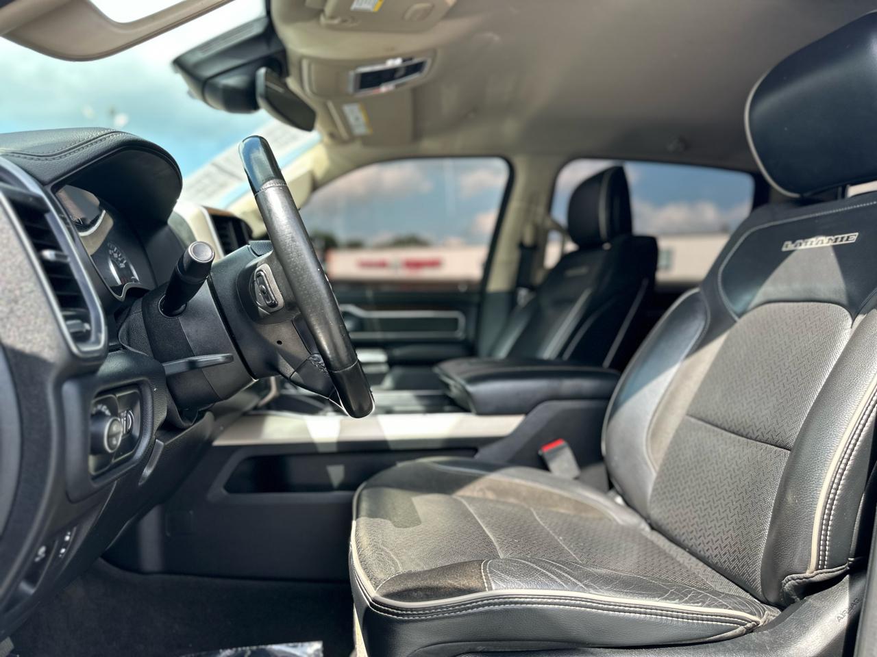 RAM 1500 Laramie Crew Cab SWB 4WD 2021