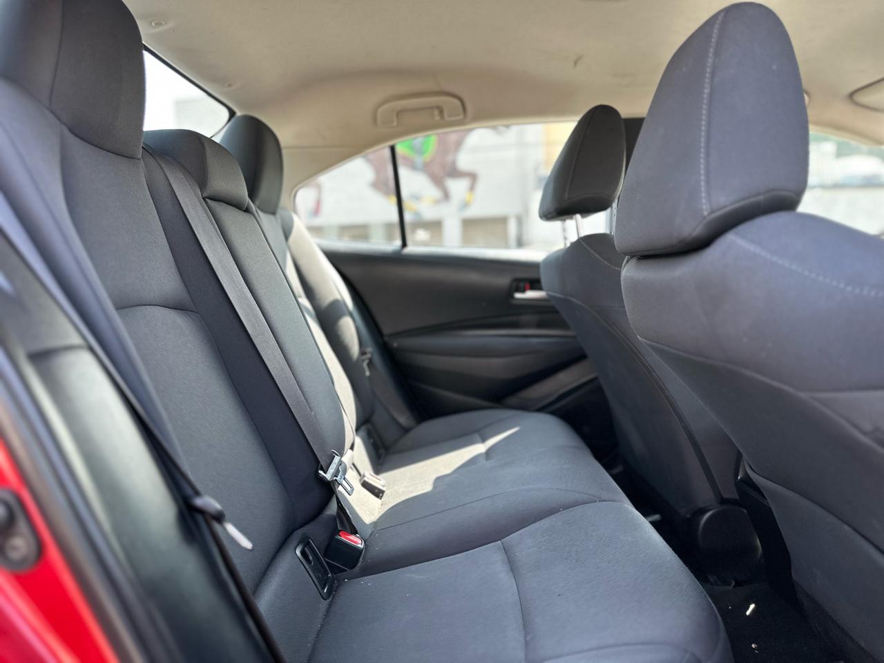 Toyota Corolla LE 2021