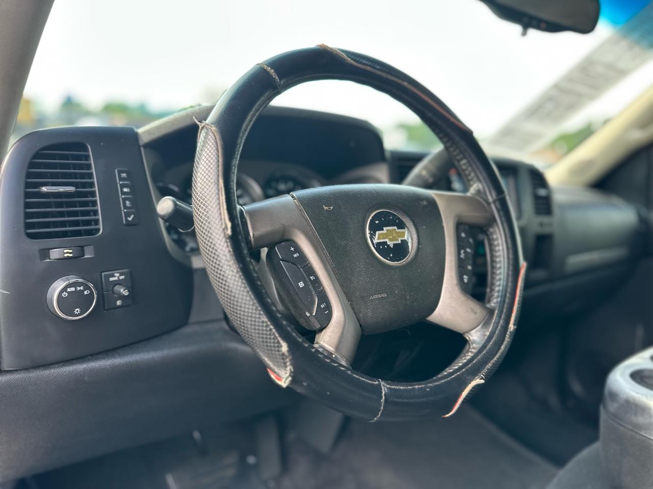 Chevrolet Silverado 1500 LT Ext. Cab Long Box 4WD 2011