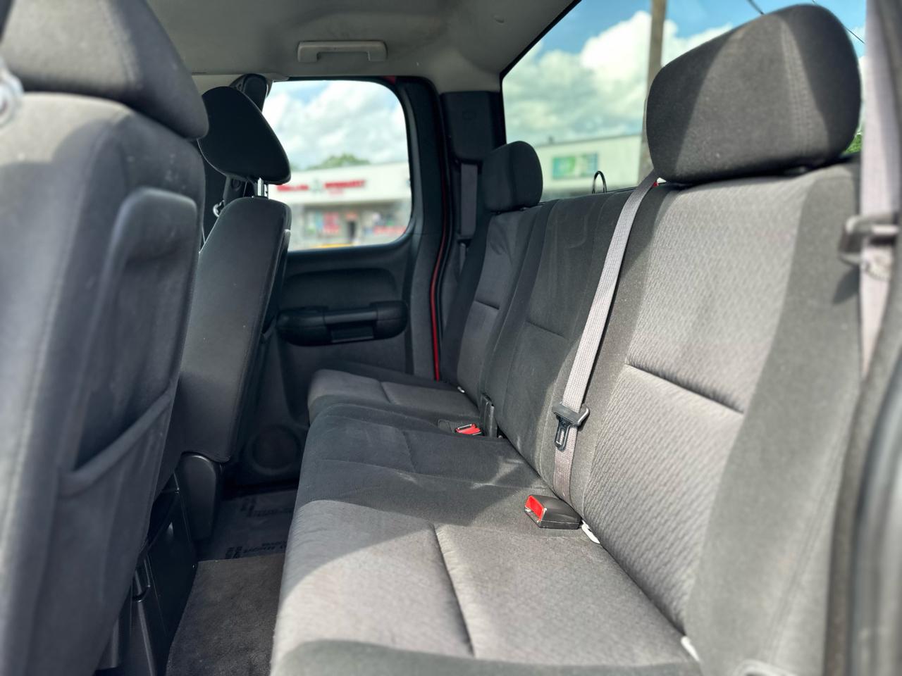 Chevrolet Silverado 1500 LT Ext. Cab Long Box 4WD 2011