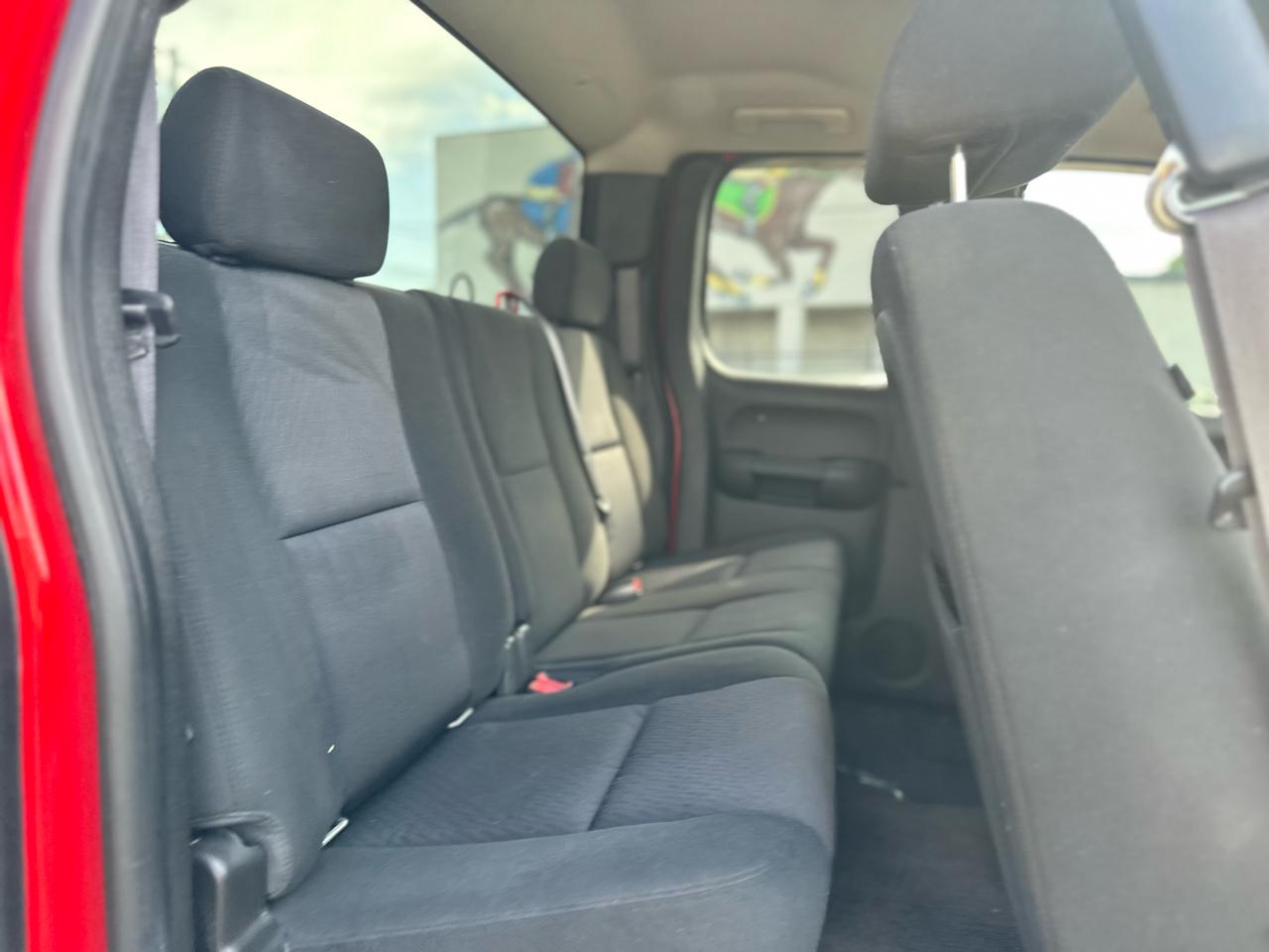 Chevrolet Silverado 1500 LT Ext. Cab Long Box 4WD 2011