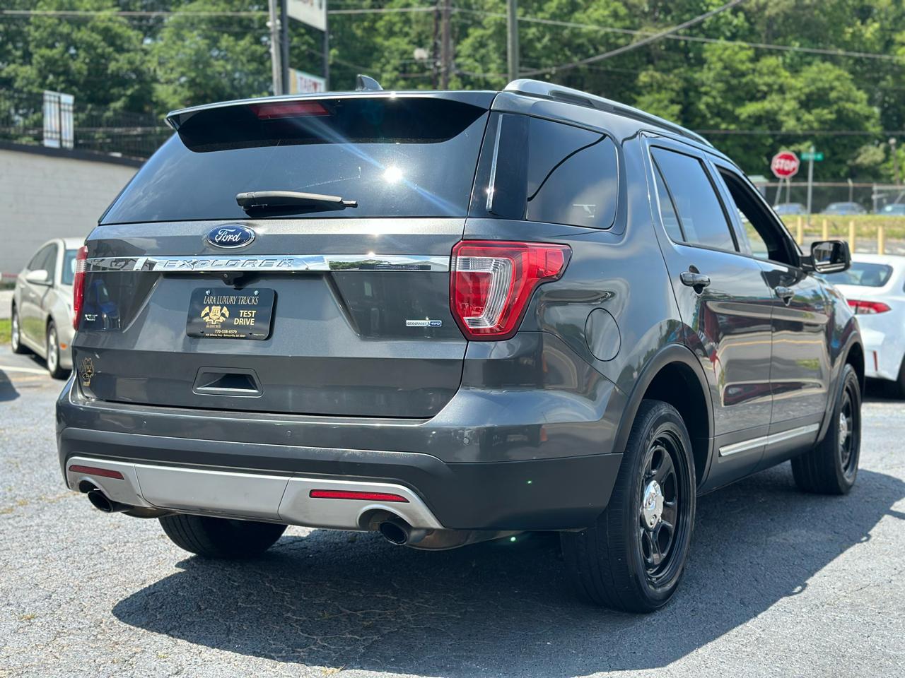 Ford Explorer XLT 4WD 2016