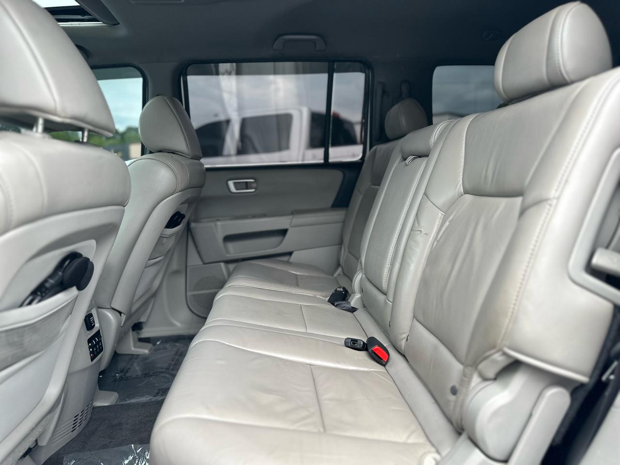 Honda Pilot EX-L 2WD 5-Spd AT with DVD 2011