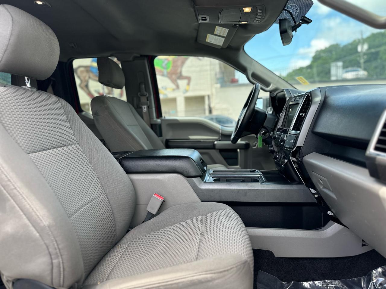 Ford F-150 XLT 4WD 2016