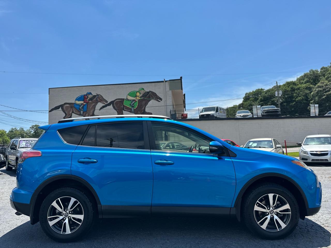 Toyota RAV4 XLE FWD 2018