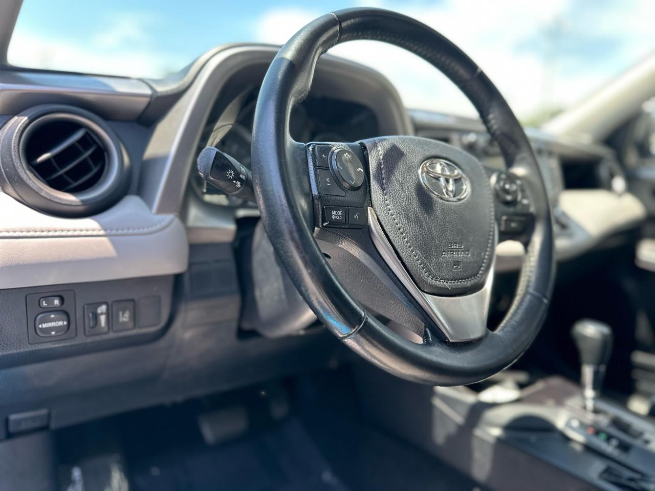 Toyota RAV4 XLE FWD 2018