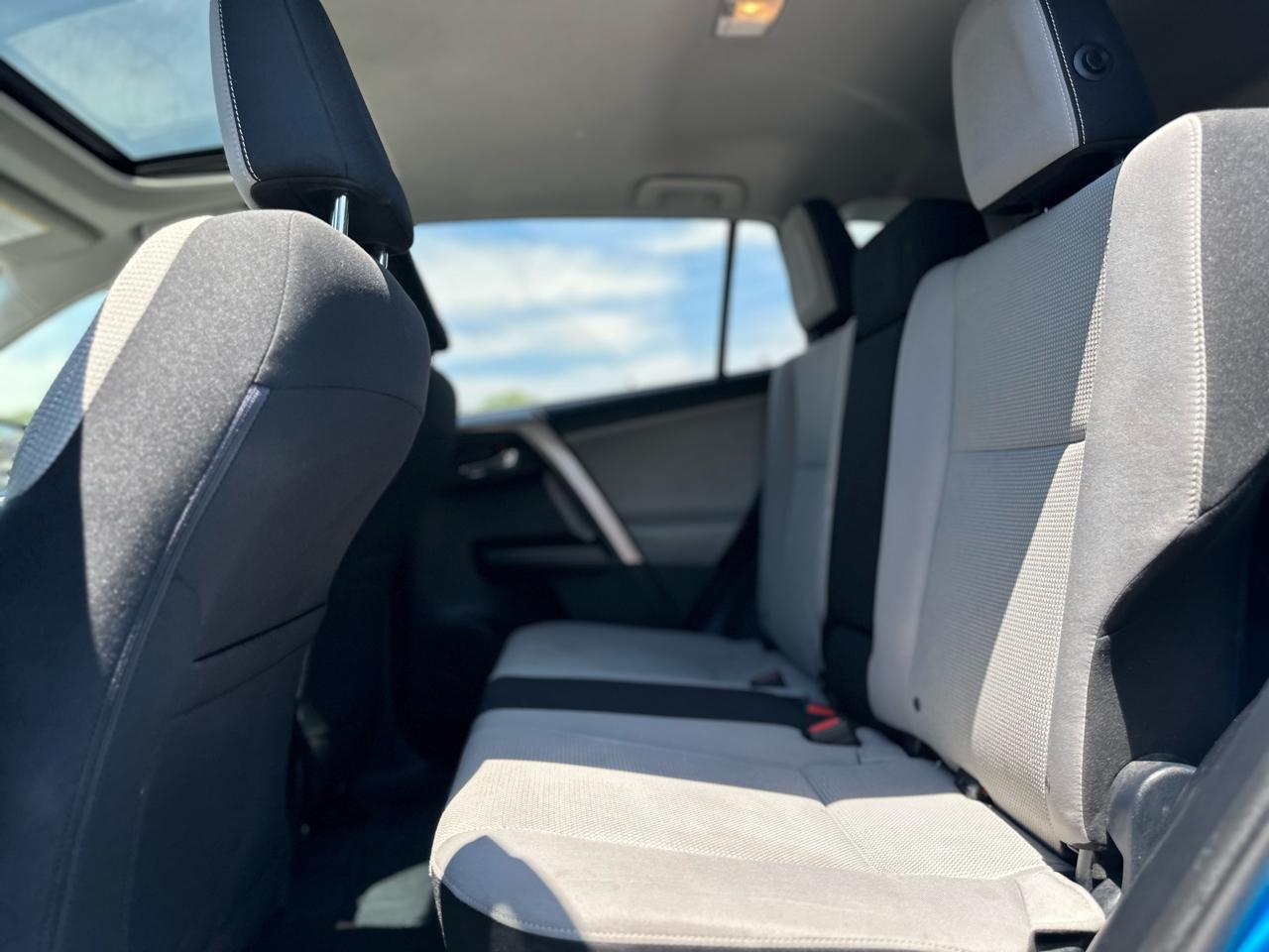 Toyota RAV4 XLE FWD 2018
