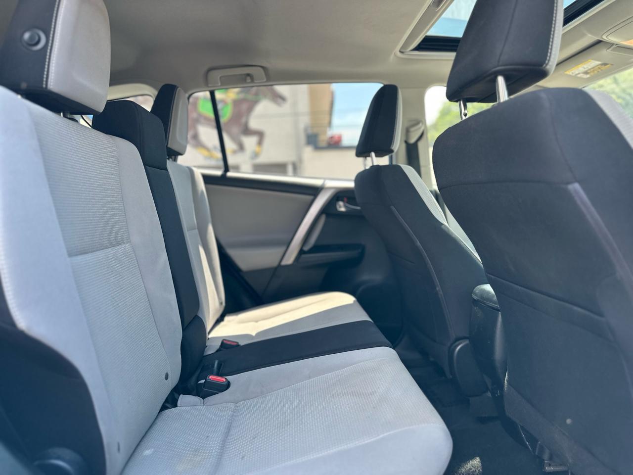 Toyota RAV4 XLE FWD 2018
