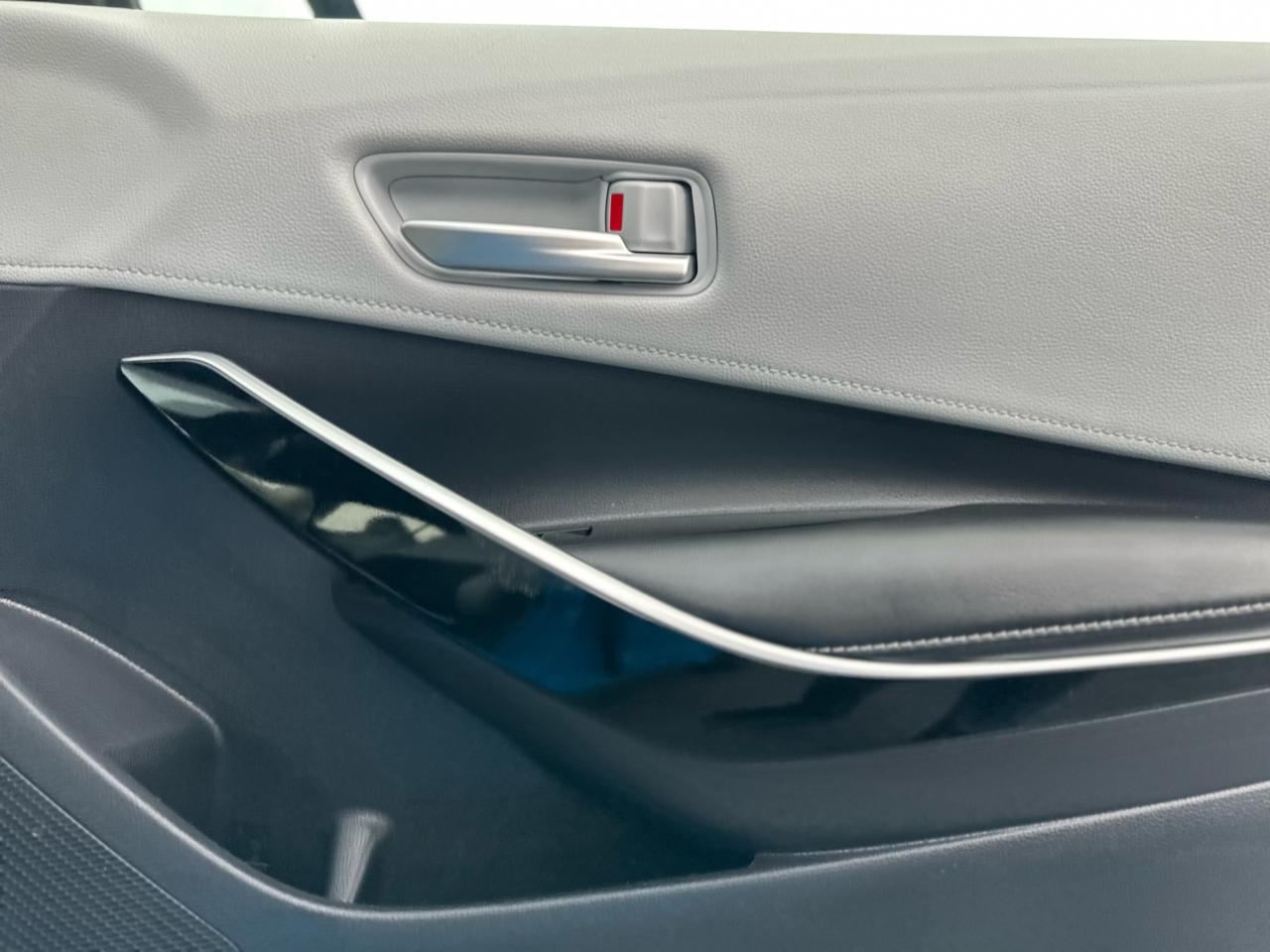 Toyota Corolla XSE Hatchback CVT 2021