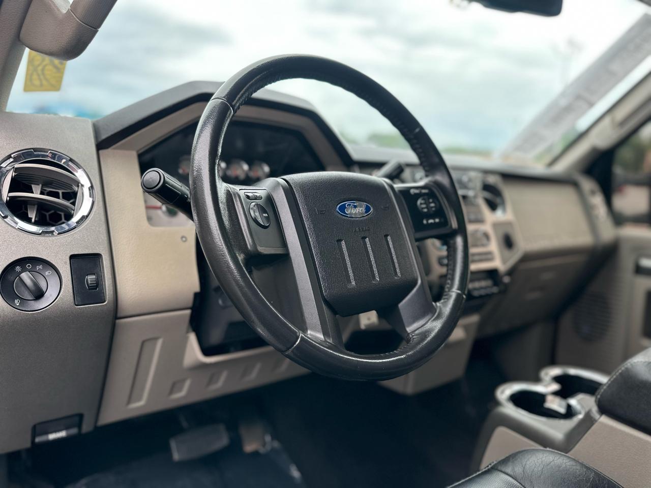 Ford F-250 SD XLT Crew Cab Long Bed 4WD 2009