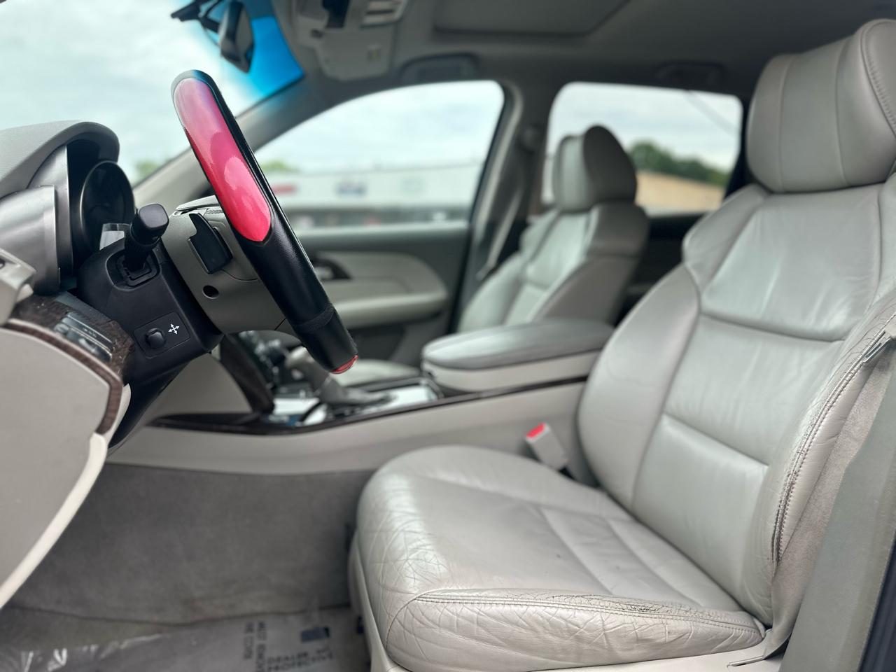 Acura MDX 6-Spd AT w/Tech Package 2011