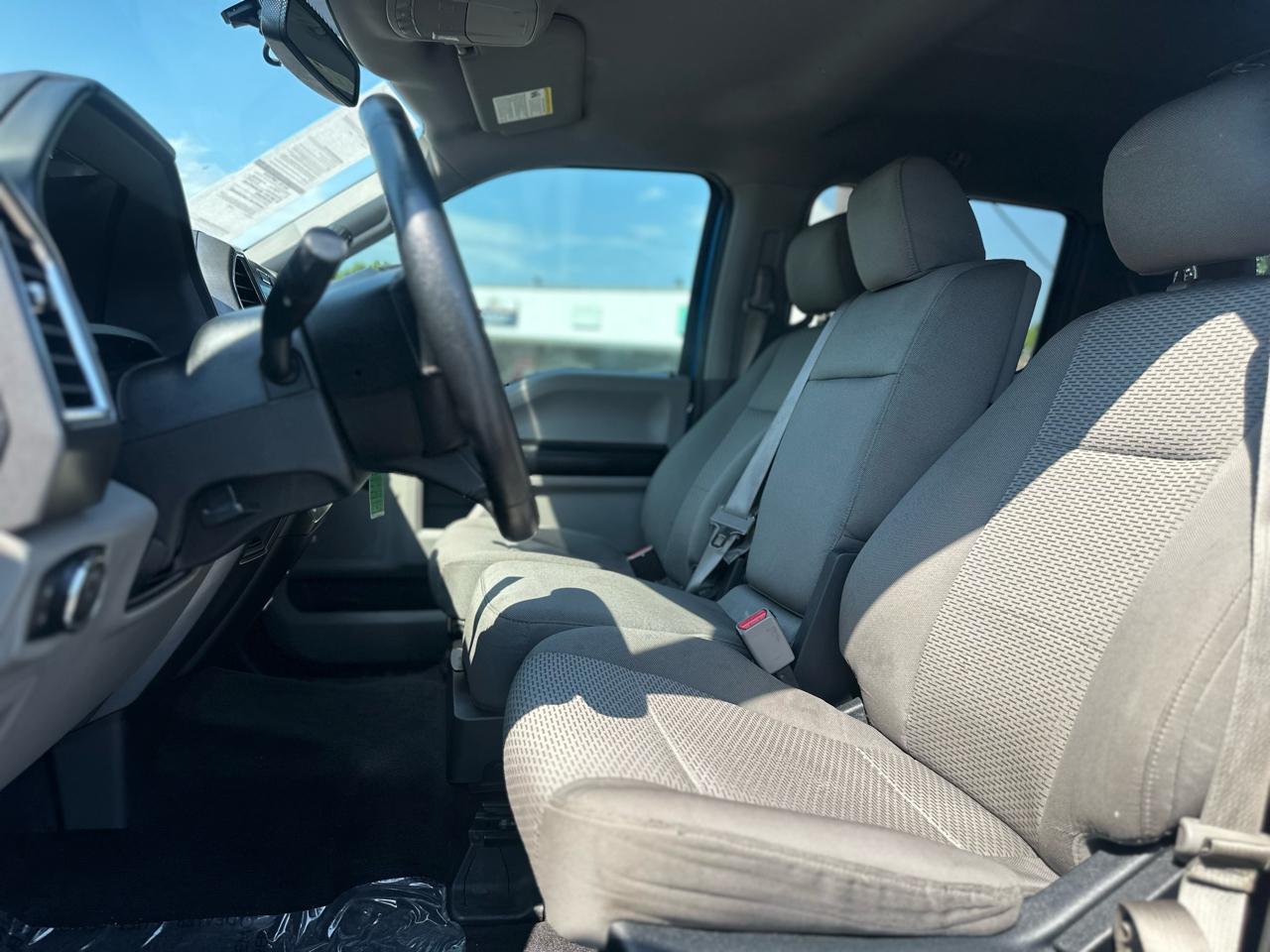 Ford F-150 XLT 2WD 2015