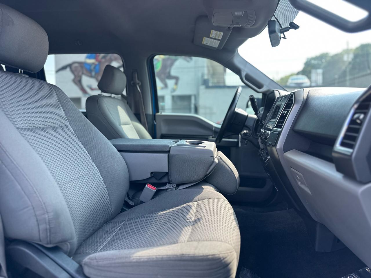 Ford F-150 XLT 2WD 2015