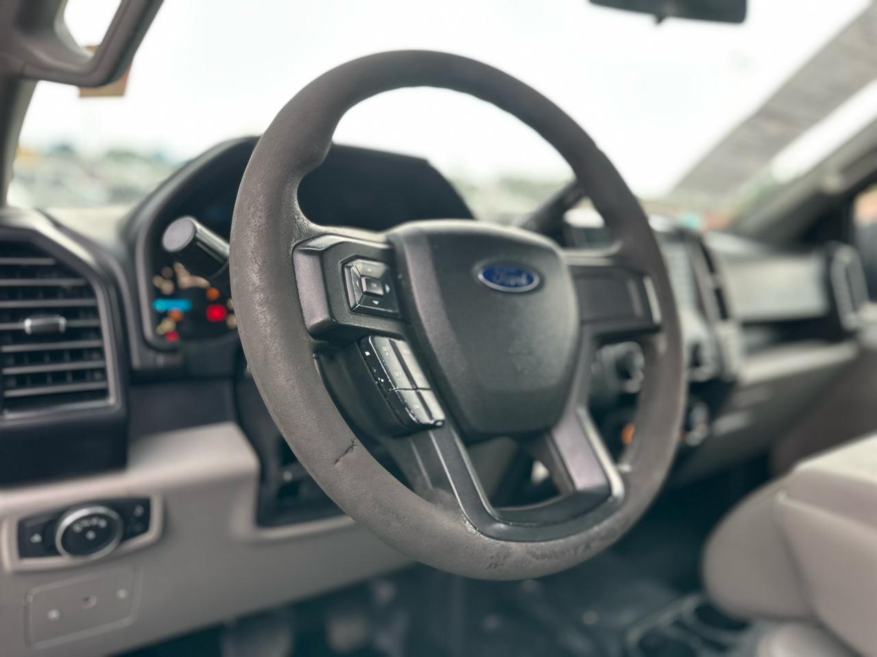 Ford F-150 XL 4WD 2017