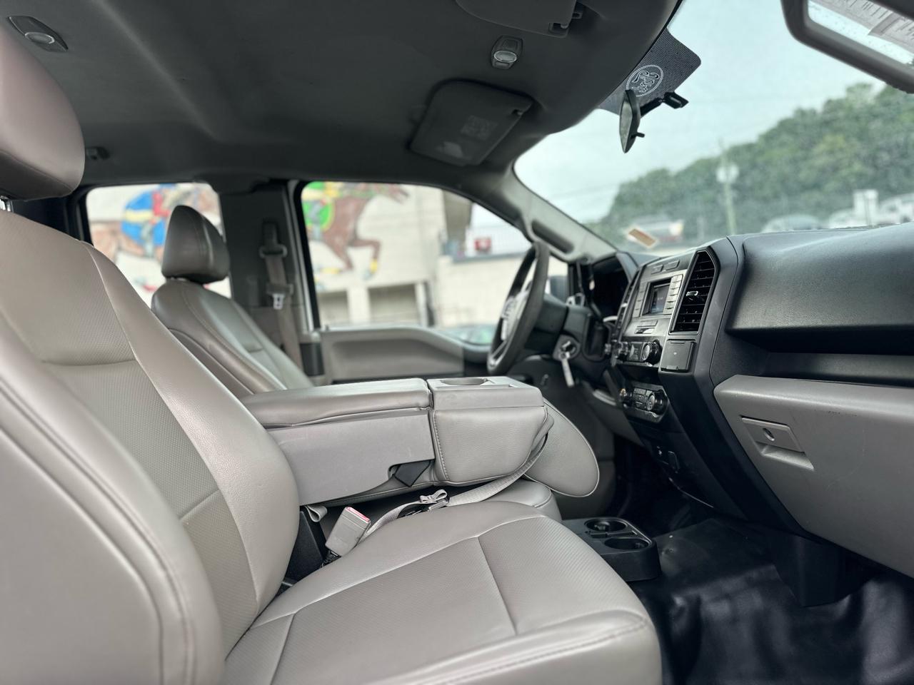 Ford F-150 XL 4WD 2017