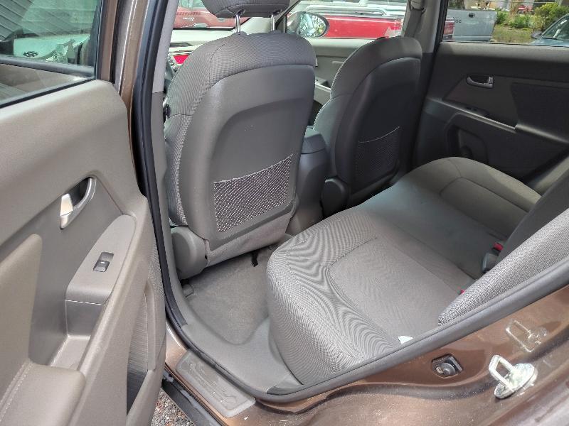Kia Sportage LX FWD 2011