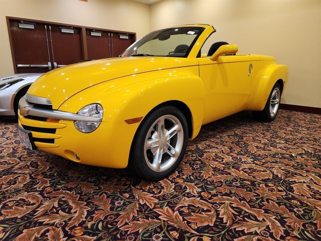 Chevrolet SSR  2003