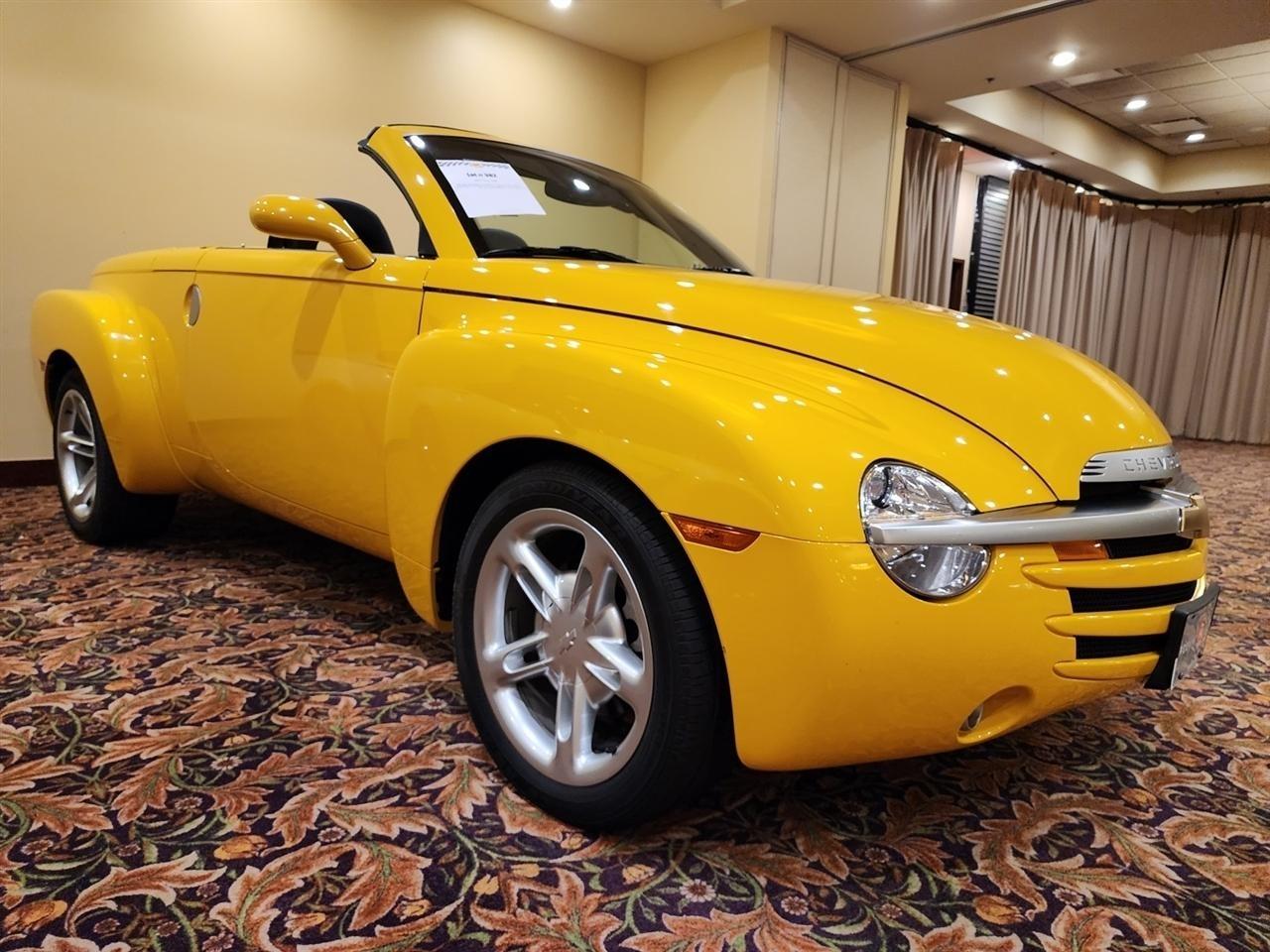 Chevrolet SSR  2003