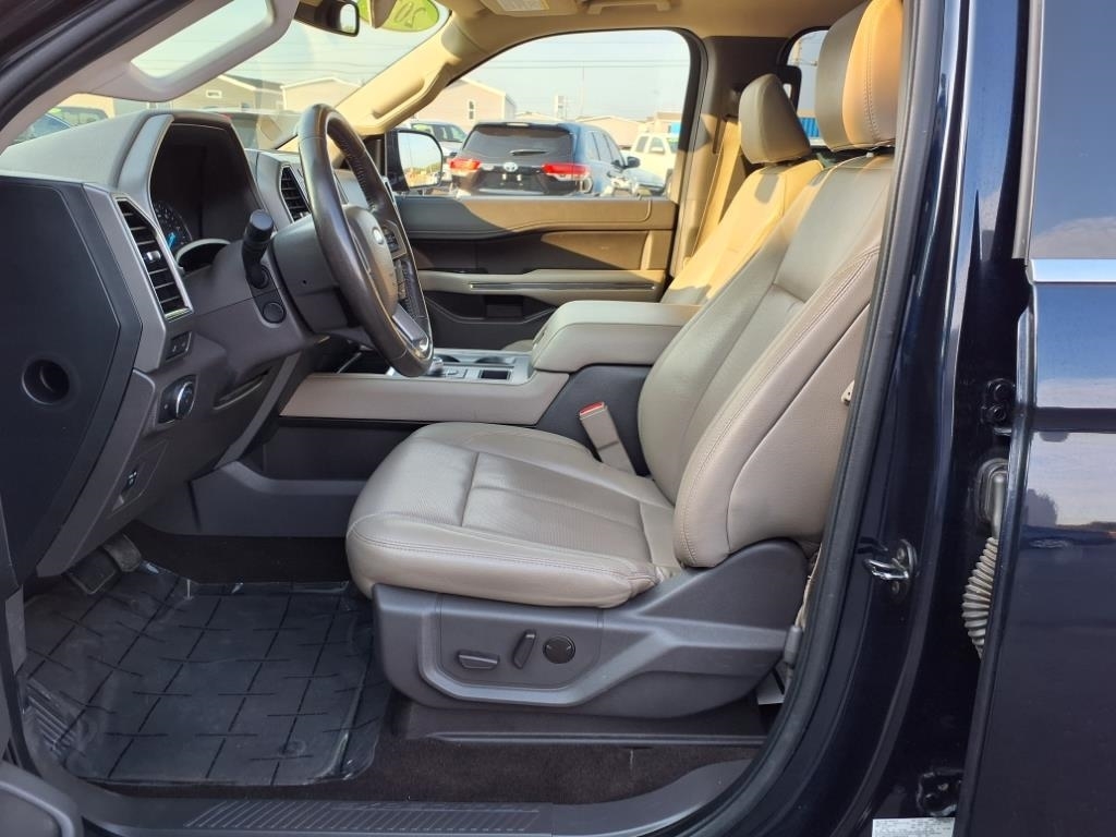 Ford Expedition  2021