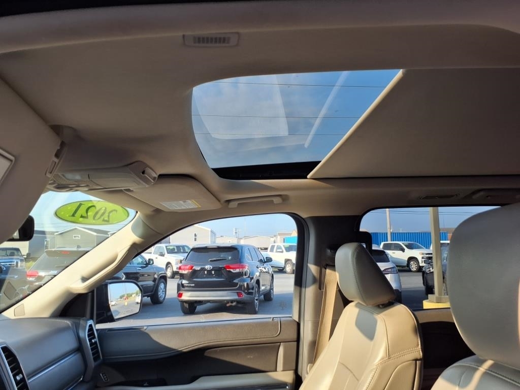 Ford Expedition  2021