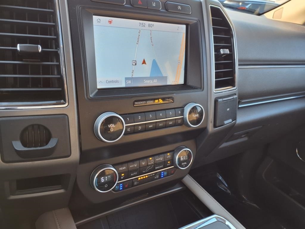 Ford Expedition  2021