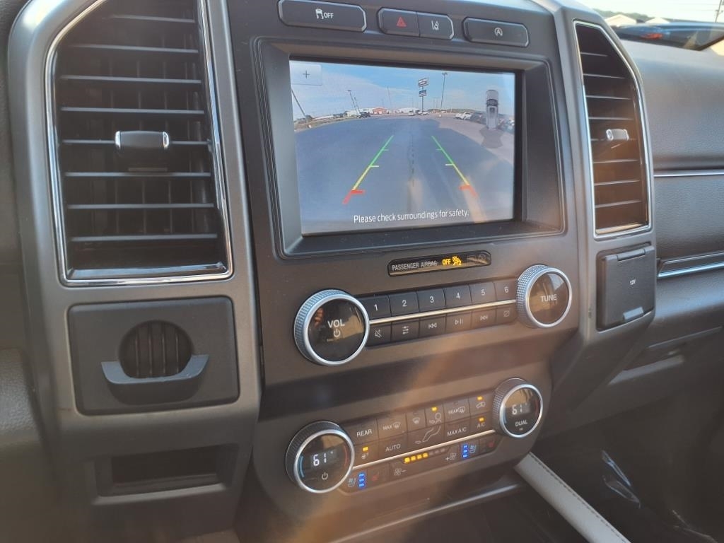 Ford Expedition  2021