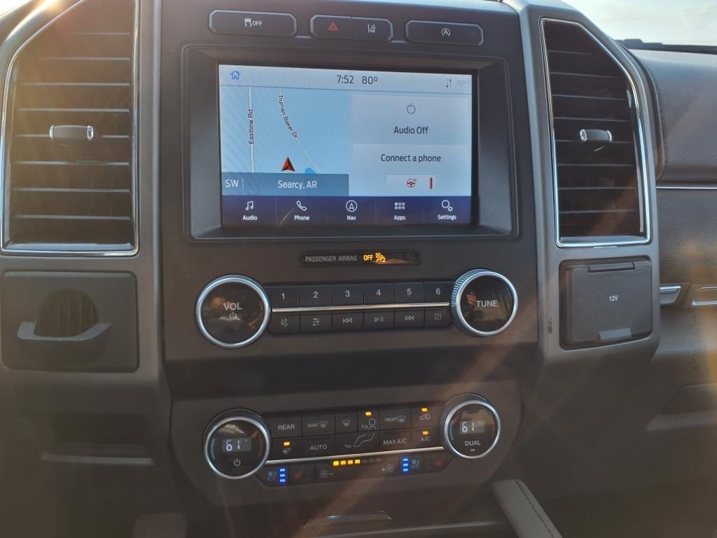 Ford Expedition  2021