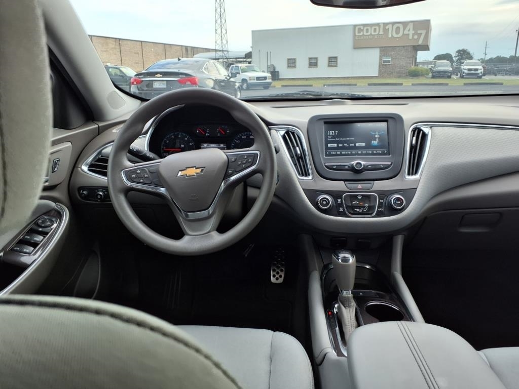 Chevrolet Malibu  2017