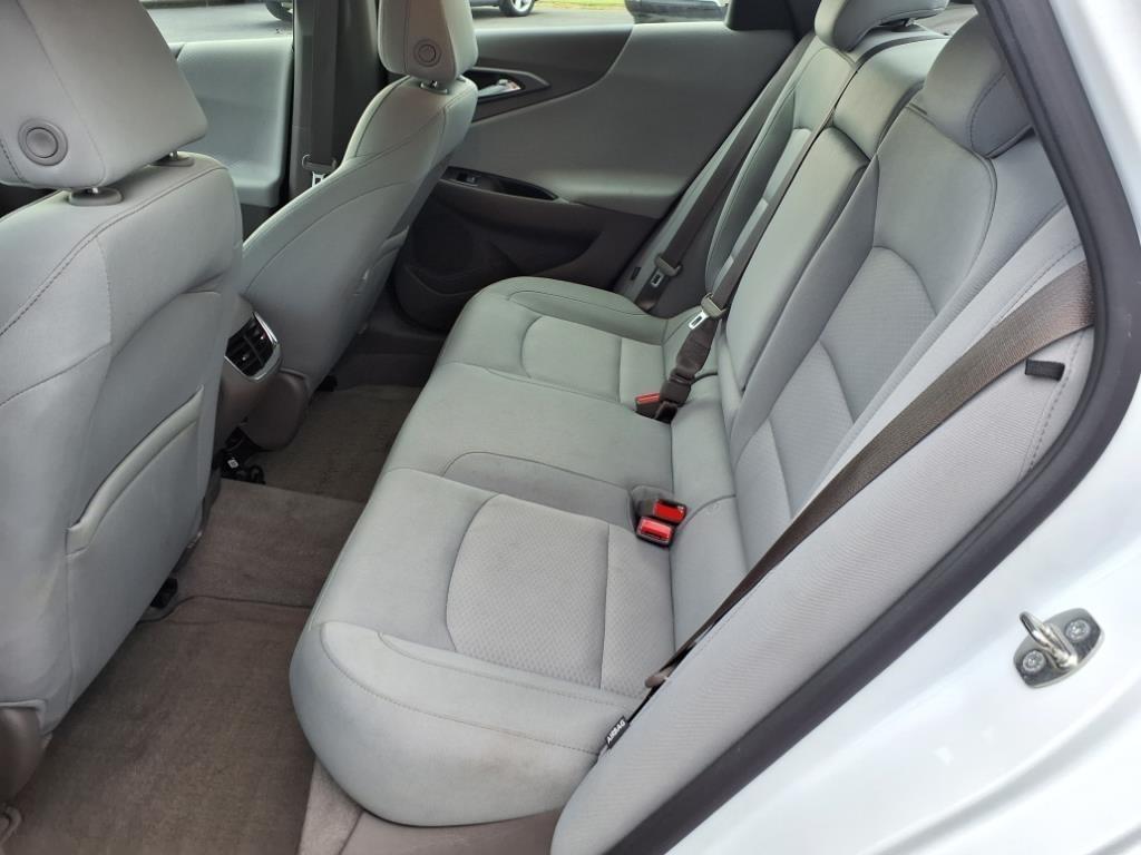 Chevrolet Malibu  2017