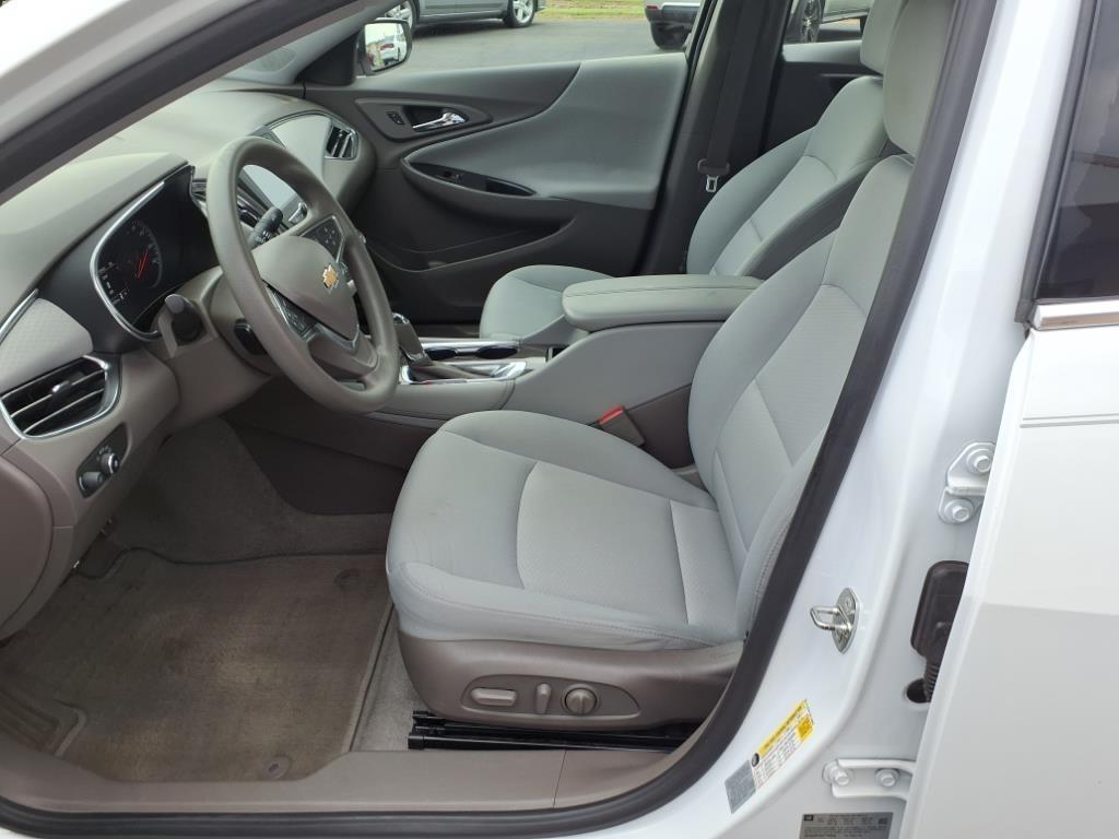 Chevrolet Malibu  2017