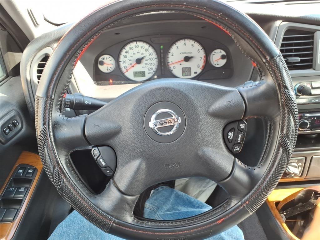 Nissan Pathfinder  2003