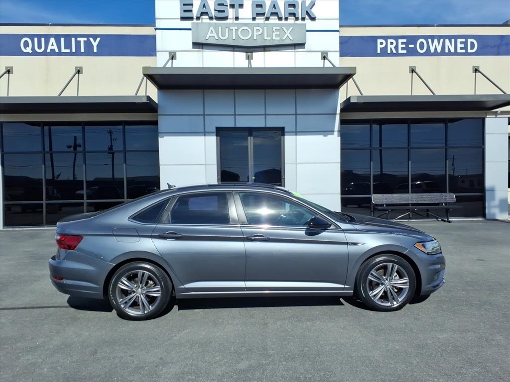 Volkswagen Jetta  2021